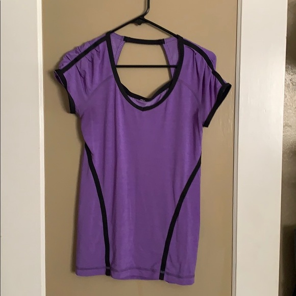 lululemon athletica Tops - Lululemon tee!!